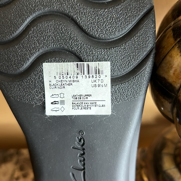 Clark’s black leather slip on shoes. - Picture 5 of 5